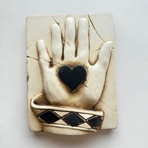 Sid Dickens Hand with Heart T08 Retired 2004 Memory Block Tile